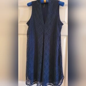 Kay Celine Lace Dress V-Neck Lined Navy Sleeveless Sheath MEDIUM - EUC